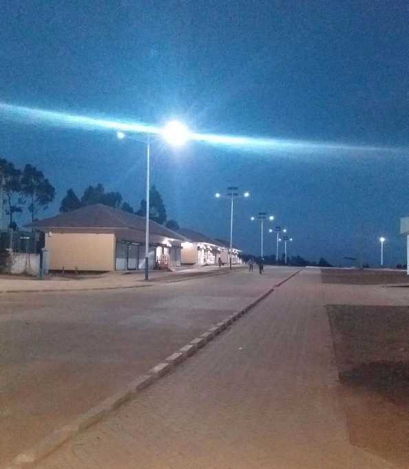 安阳市非洲科特迪瓦太阳能路灯工程